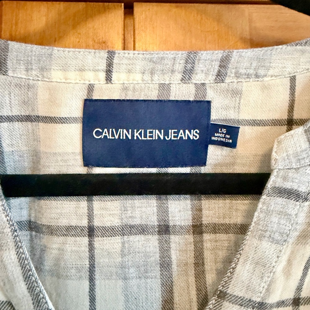 Calvin Klein Jeans Cream and Gray Flannel Shirt - Picture 3 of 7